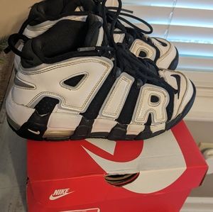 Nike air more uptempo
